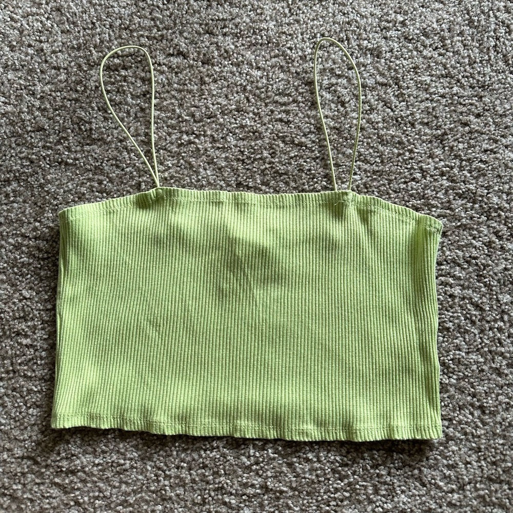 H&M CROPPED TANK TOP SIZE LARGE